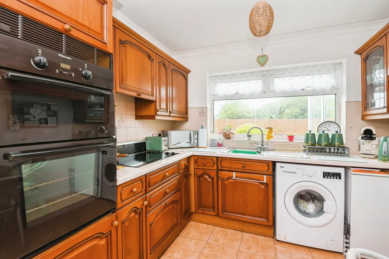 Blyford Road, Clacton-on-Sea, Essex, CO16, photo 6