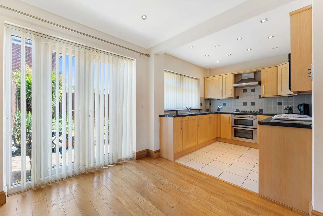 2a Moorfield Road, Widnes, Widnes, WA8 3JE, photo 4