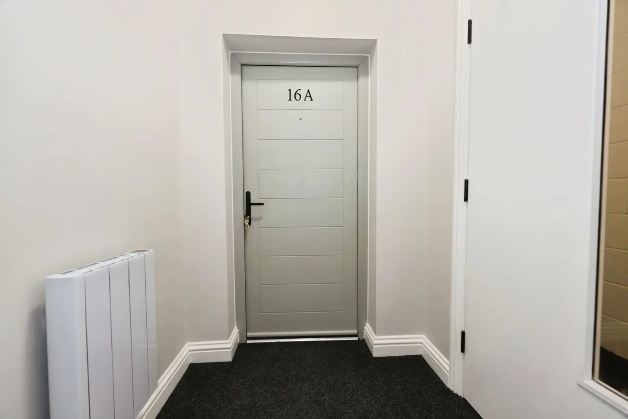 1 bed flat for sale, Vicar Street, Weavers Wharf Centre, DY10
