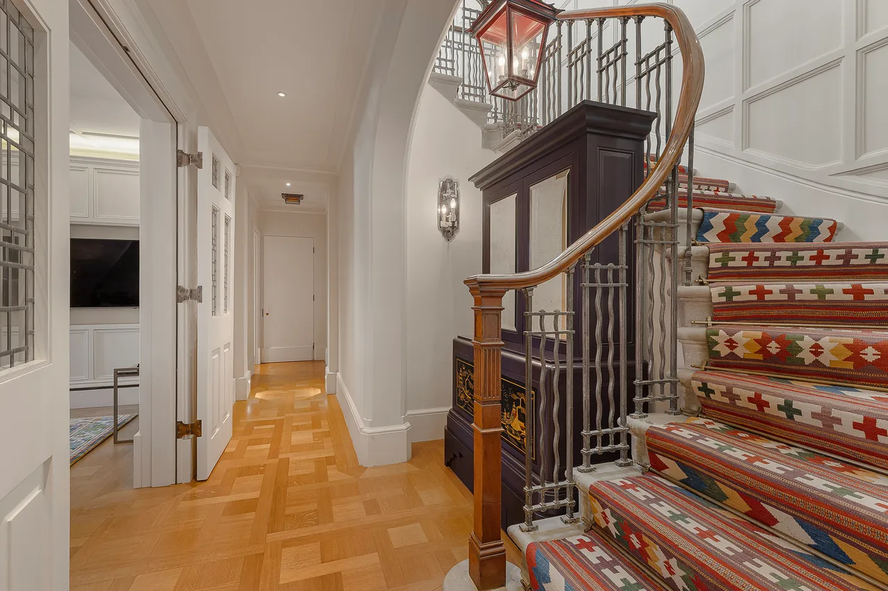Mount Street, Mayfair, London, photo 6