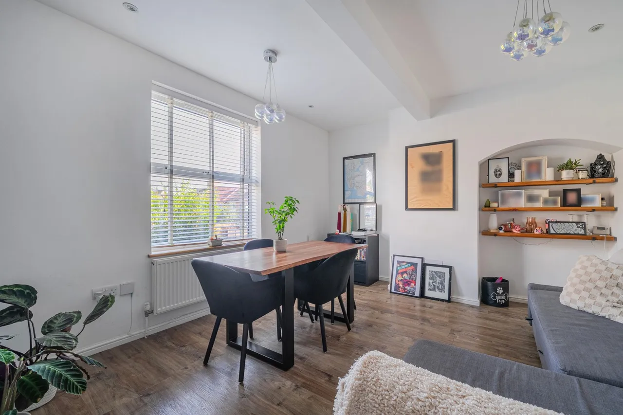 2 bed house for sale — Shaw Road, BR1