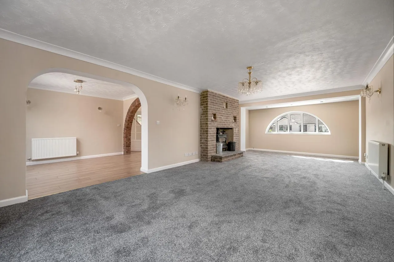 Cambridge Road, Stamford, PE9, photo 3
