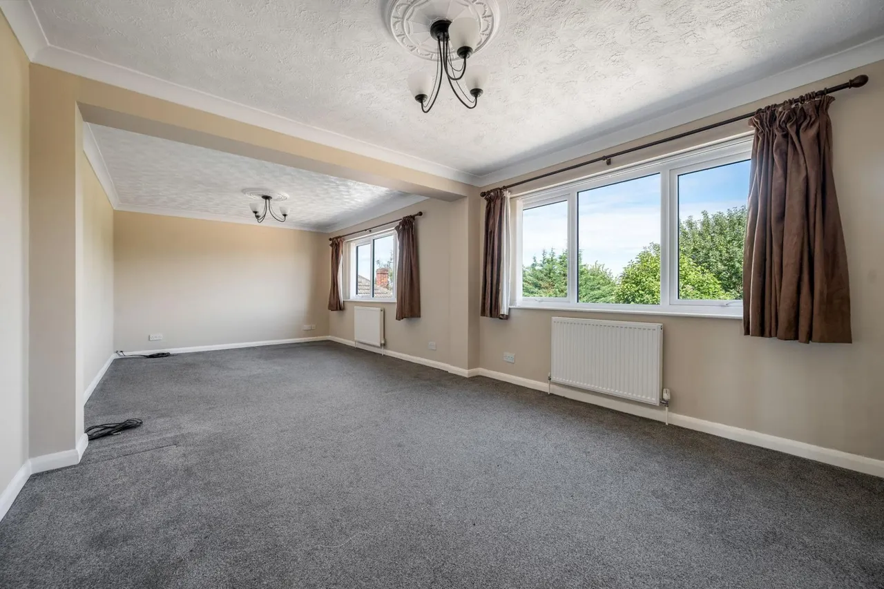 Cambridge Road, Stamford, PE9, photo 13