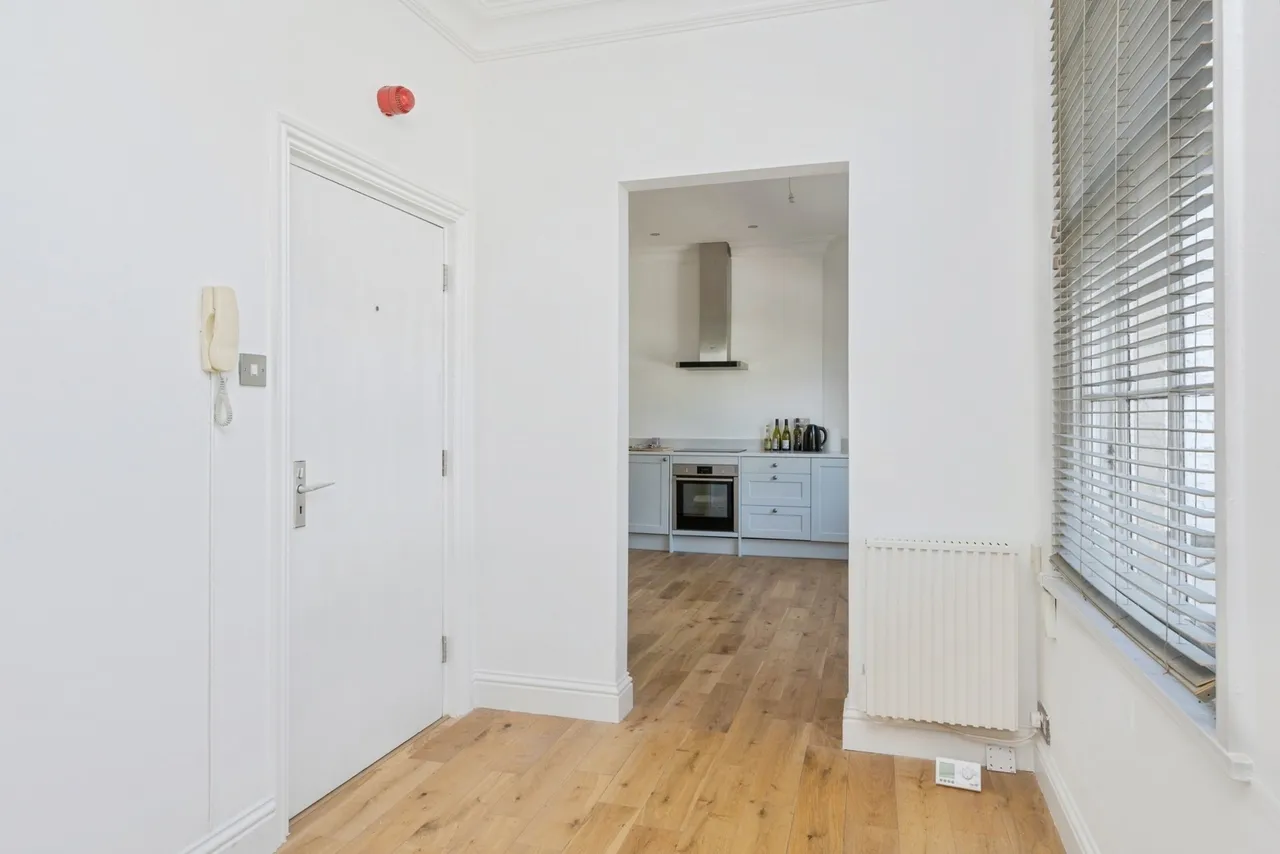 The Rear, Pantiles, TN2, photo 14