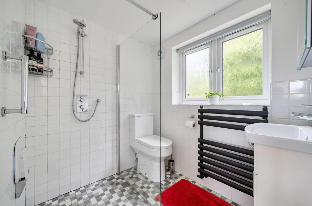 Lingholm Way, Barnet, EN5 2SP, photo 15