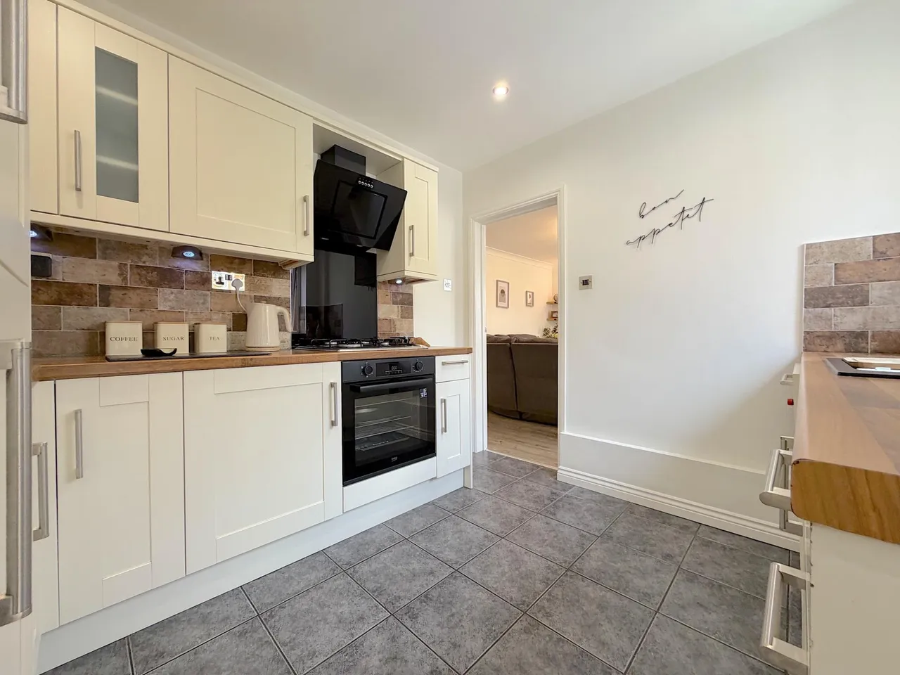 Stretton Place, Bilston, Wolverhampton, WV14, photo 5