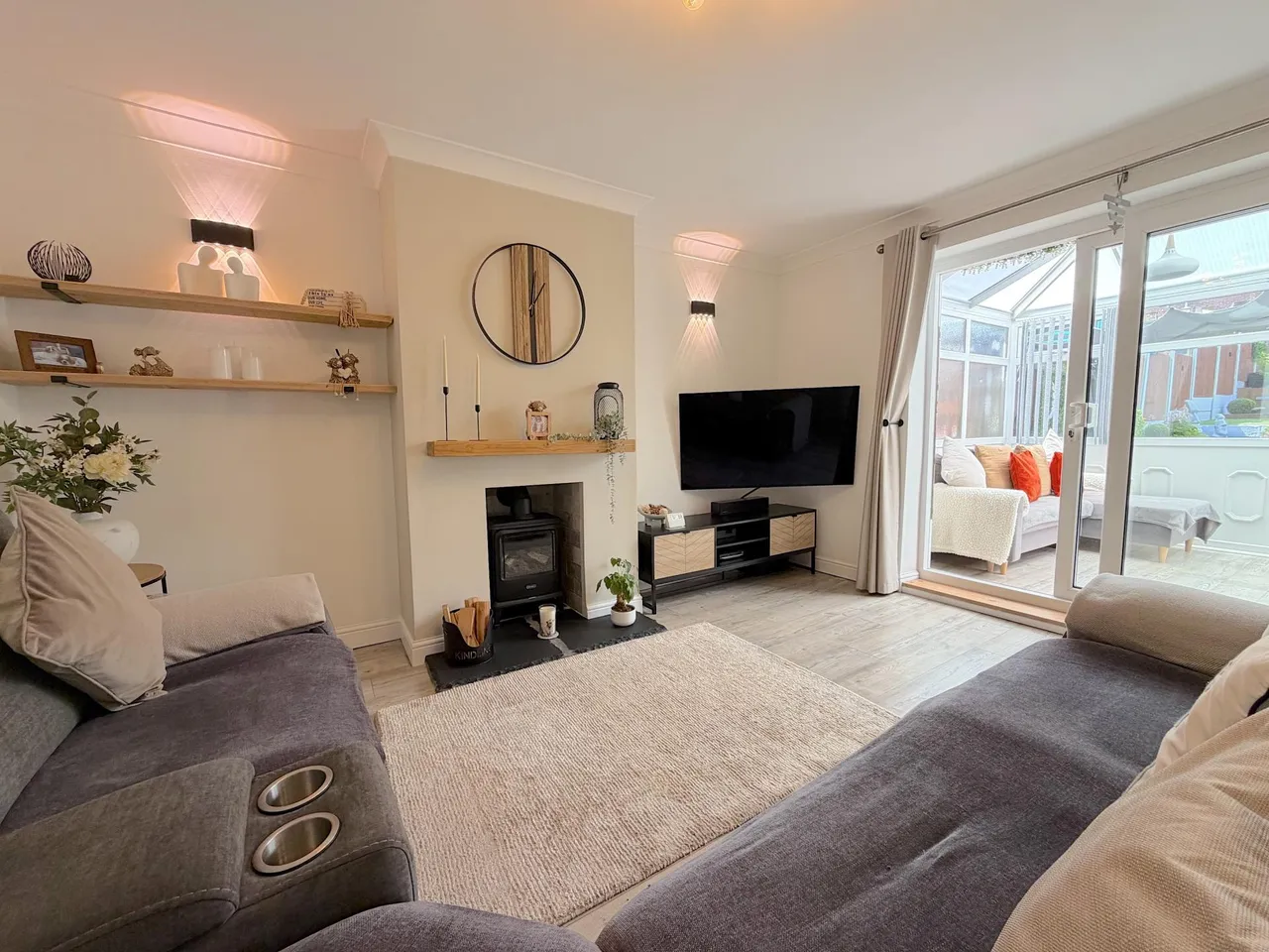 Stretton Place, Bilston, Wolverhampton, WV14, photo 2