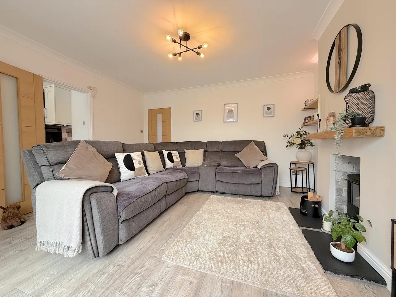 Stretton Place, Bilston, Wolverhampton, WV14, photo 3