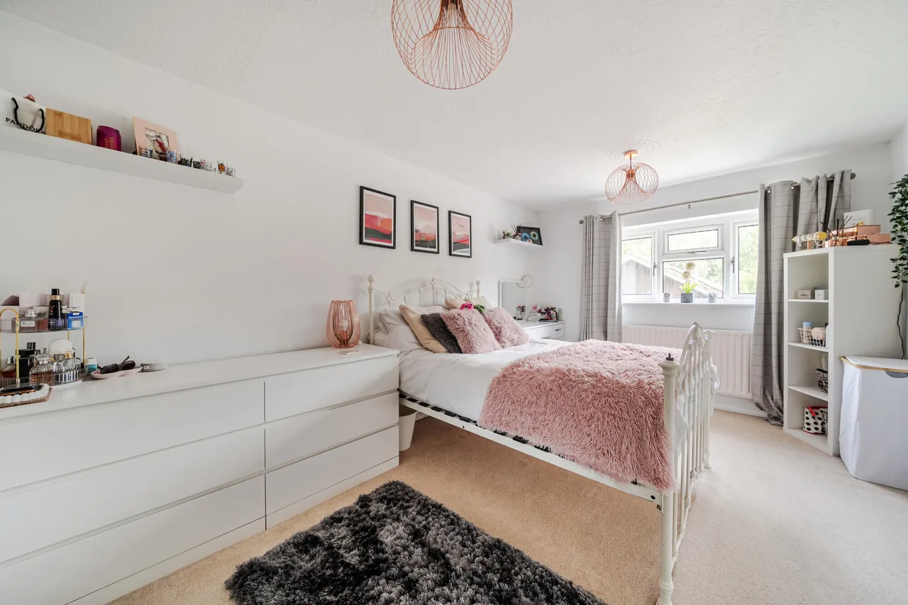 Williamson Close, Haslemere, GU27, photo 12