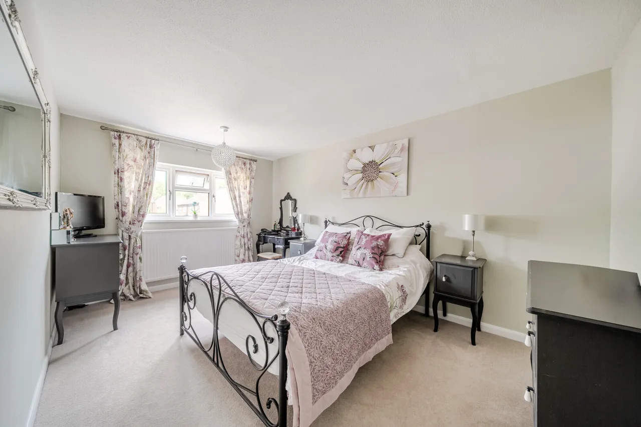 Williamson Close, Haslemere, GU27, photo 10