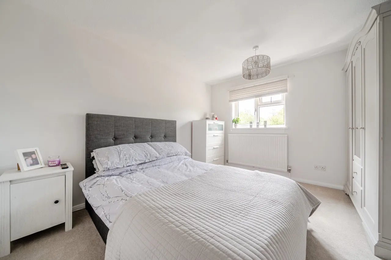 Williamson Close, Haslemere, GU27, photo 9