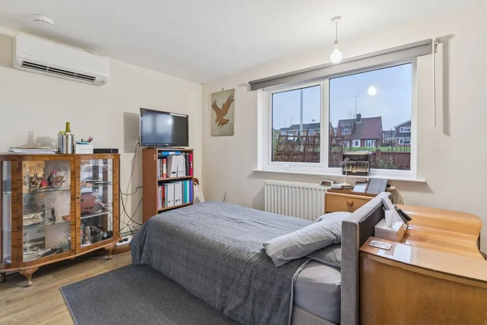 Seamons Close, Dunstable, LU6, photo 11