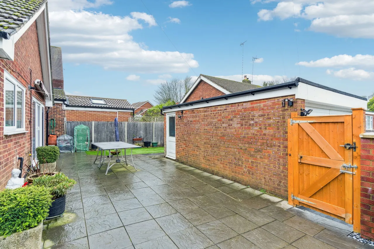 Seamons Close, Dunstable, LU6, photo 16