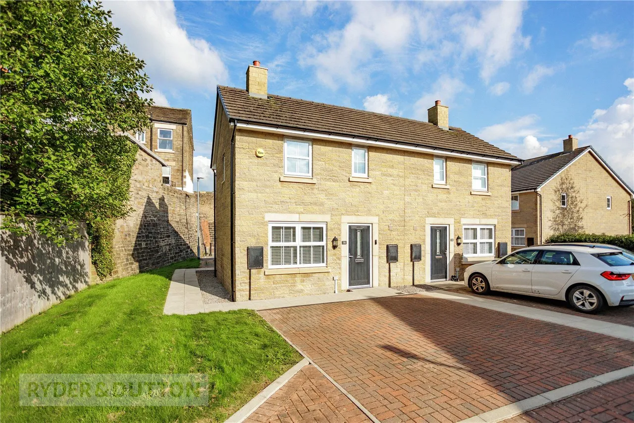 2 bed house for sale, Torside Street, Tintwistle, SK13