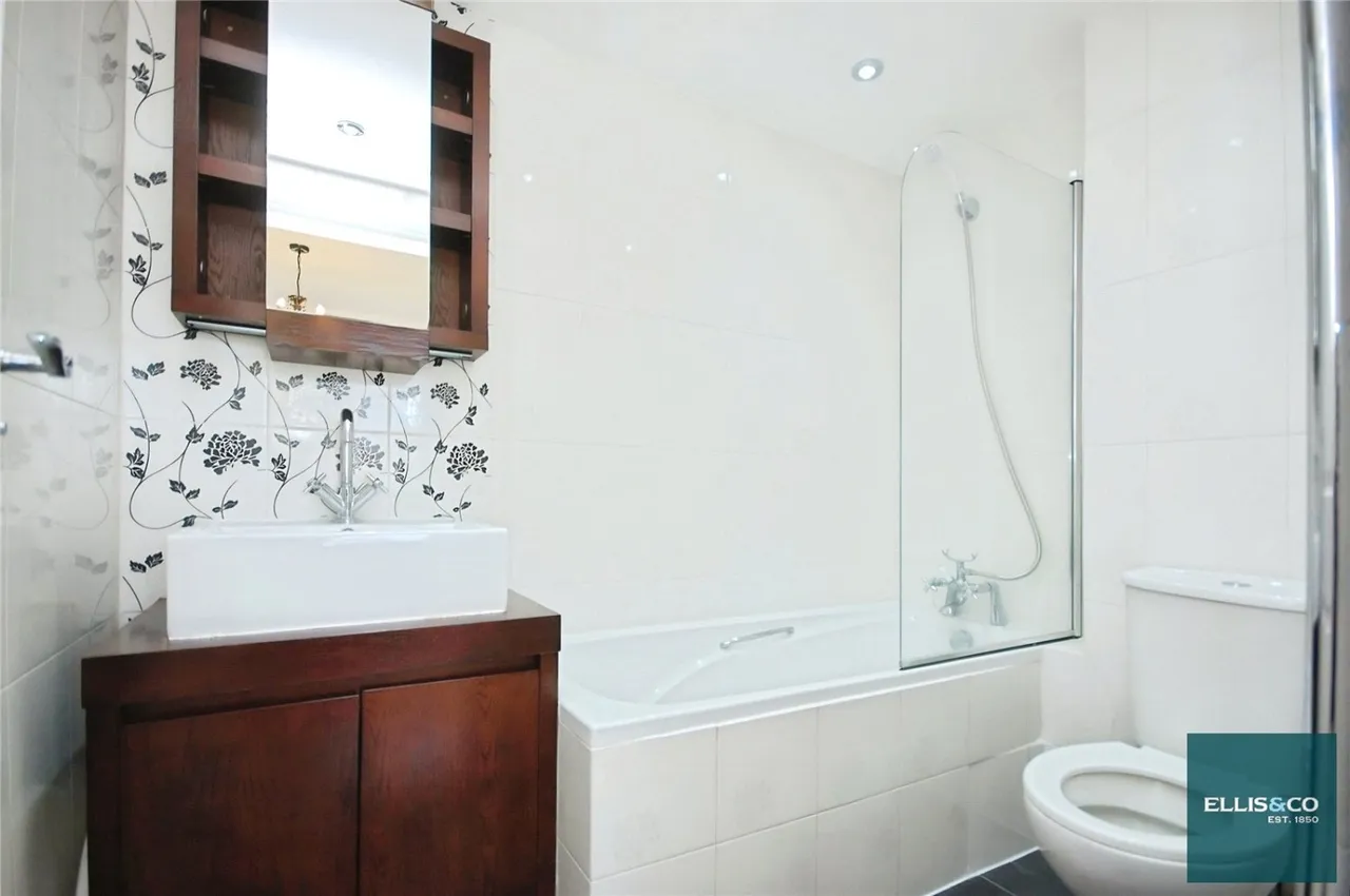 Hendon Lane, Finchley, N3, photo 8