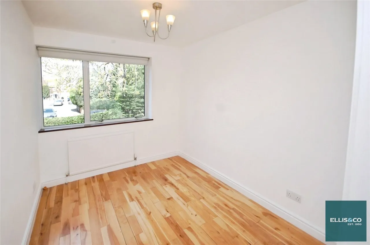 Hendon Lane, Finchley, N3, photo 11