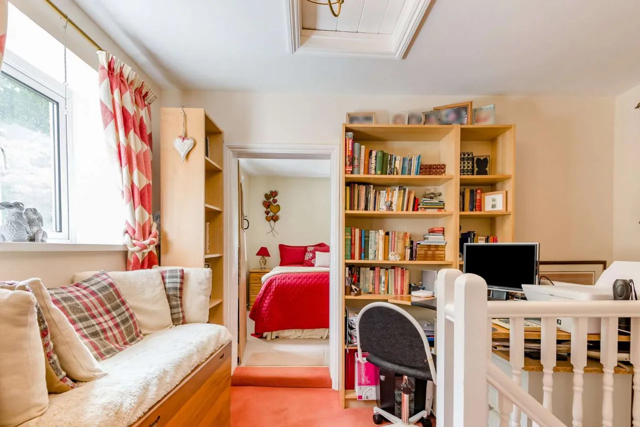 Marsh Hill, Sling, GL16, photo 13