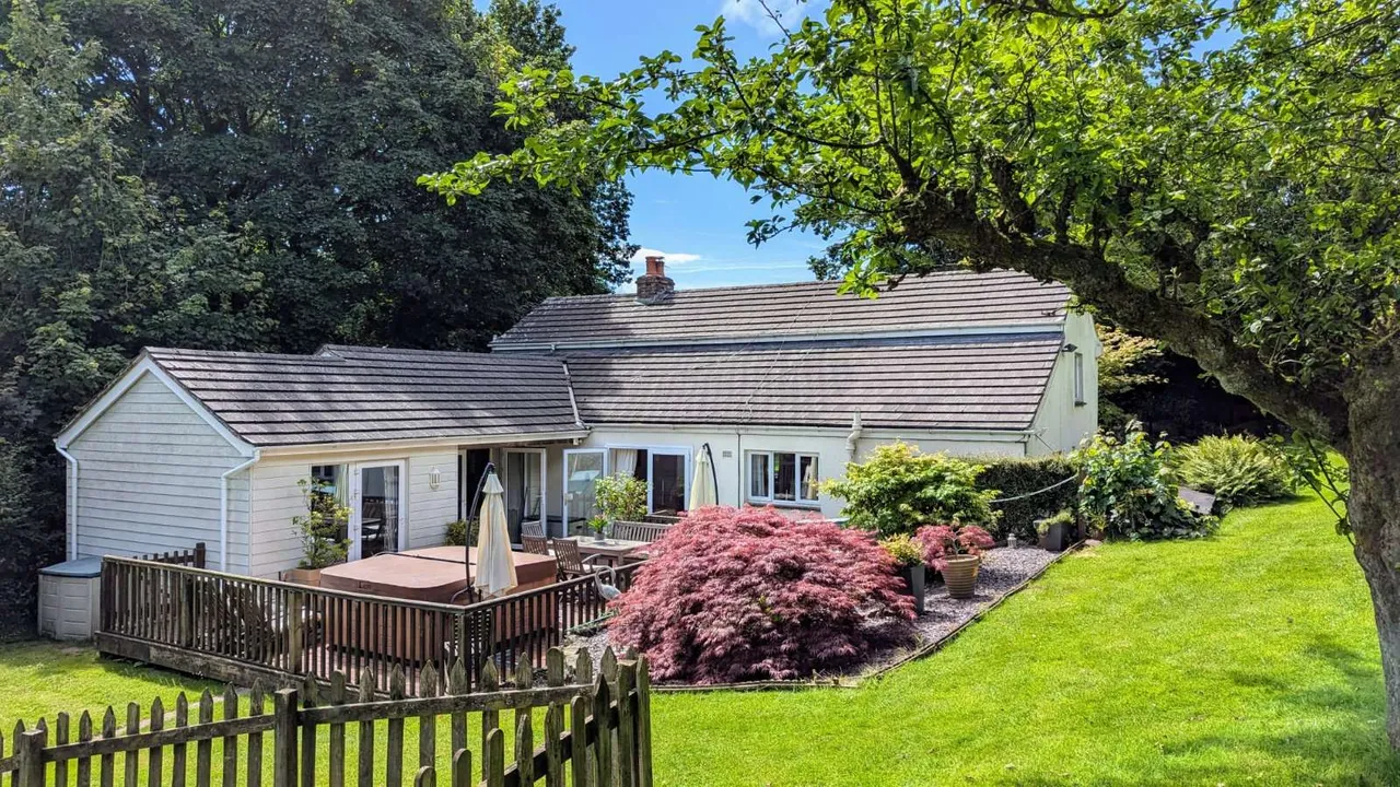Marsh Hill, Sling, GL16, photo 24
