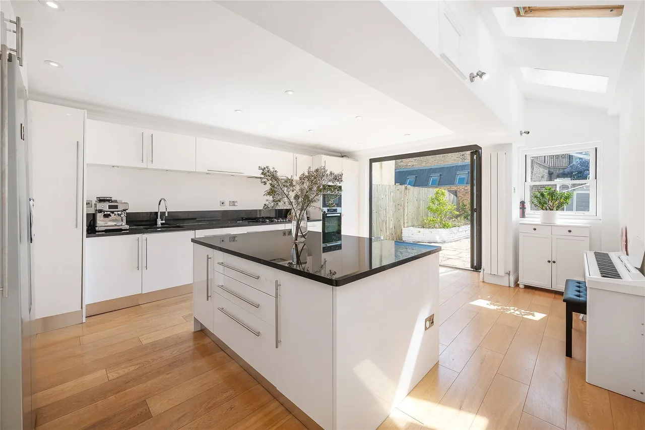 4 bed house for sale — Stephendale Road, Fulham, London, SW6