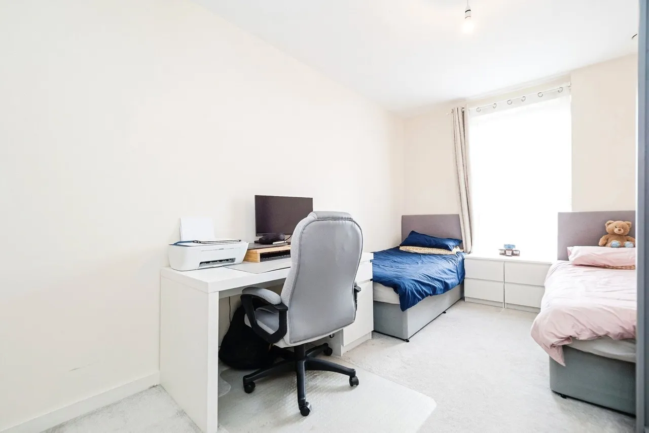 Shipbuilding Way, Upton Park, London, E13, photo 13
