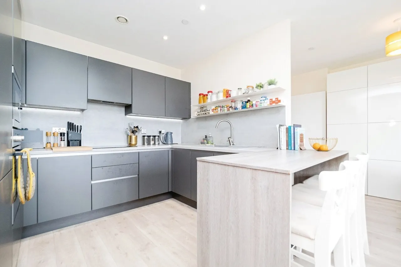 Shipbuilding Way, Upton Park, London, E13, photo 3