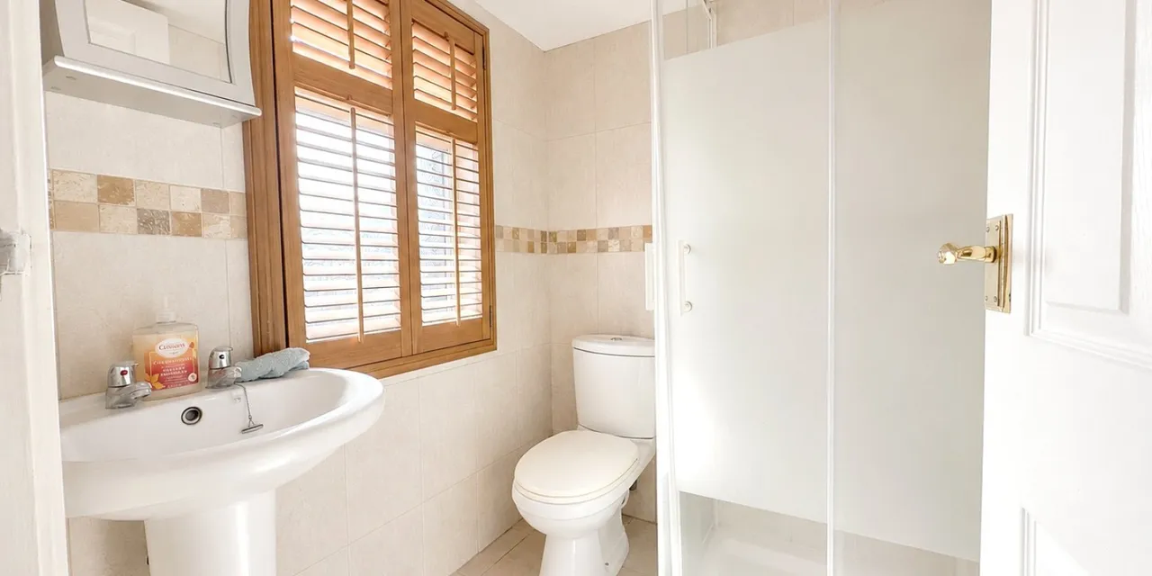 Abbots Way, West Kirby, CH48, photo 11