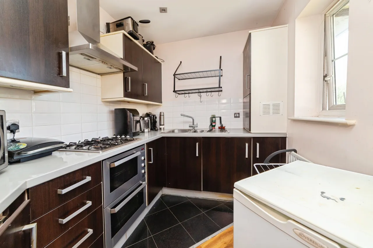 Priestley Road, Stevenage, SG2, photo 11