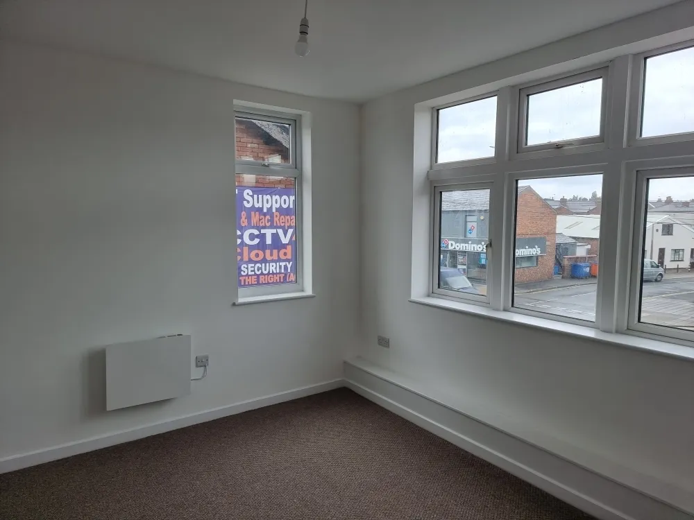 1 bed flat to rent, Buxton Road, SK2