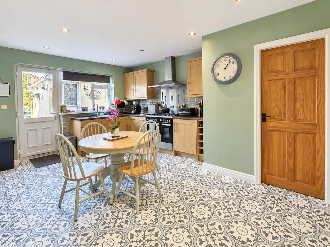 Westroyd Avenue, Hunsworth, BD19, photo 7