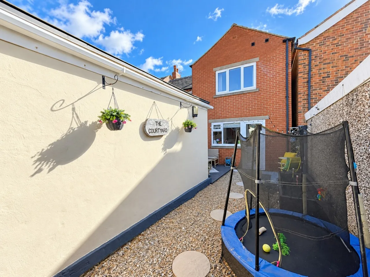 Westroyd Avenue, Hunsworth, BD19, photo 19