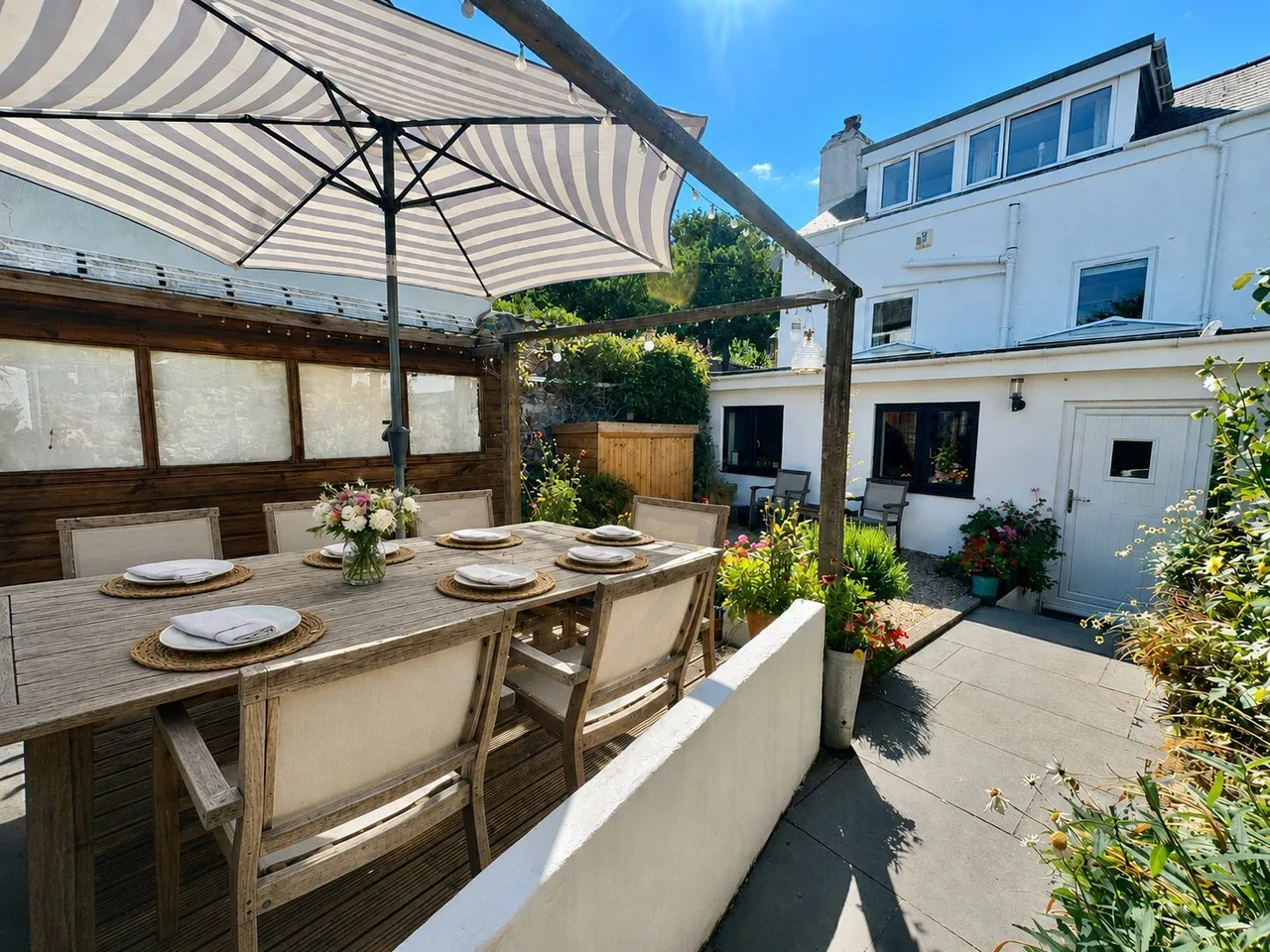 3 bed property for sale — Headway Cross Road, Teignmouth, Devon, TQ14