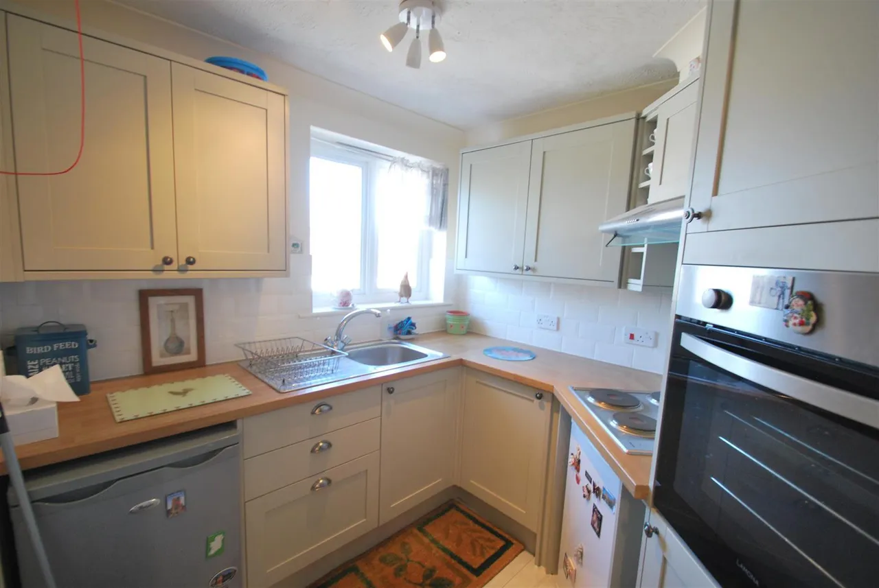Chapelfields, Frodsham, Cheshire, WA6 7BG, photo 4