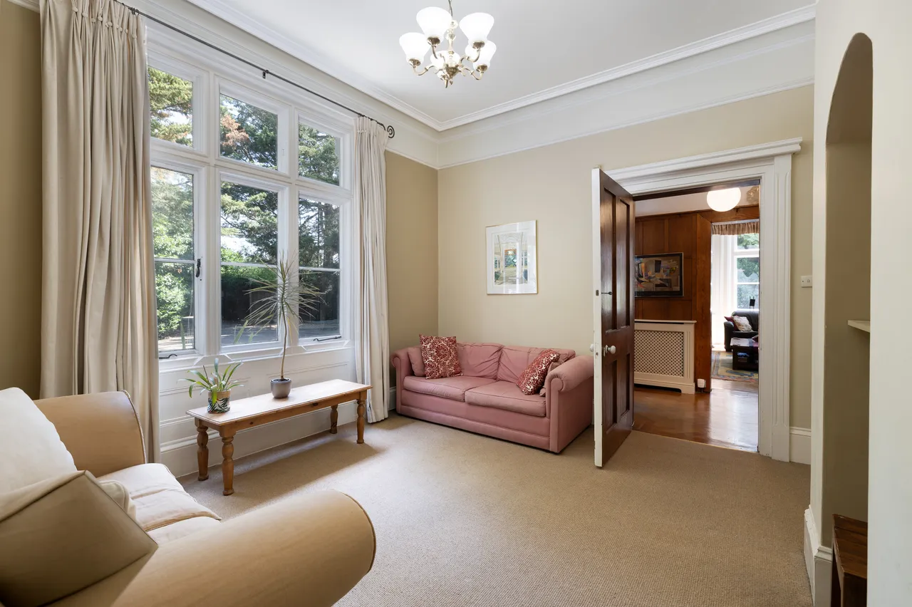 Hampton Road, Teddington, London, photo 4