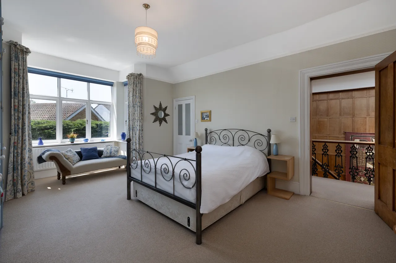 Hampton Road, Teddington, London, photo 11