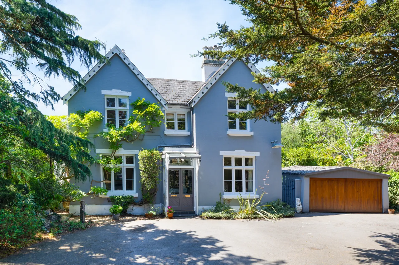 5 bed house for sale — Hampton Road, Teddington, London