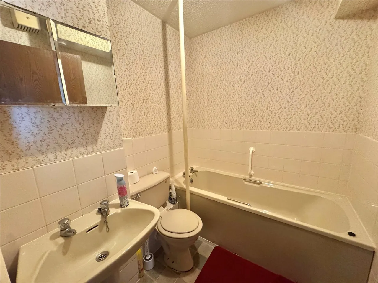 Hanover Court, Ingol, PR2, photo 8