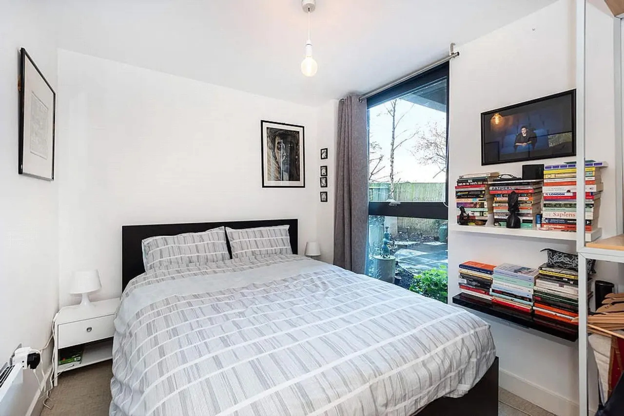 Guide £550,000 - £575,000 Florida Street, London E2, photo 11