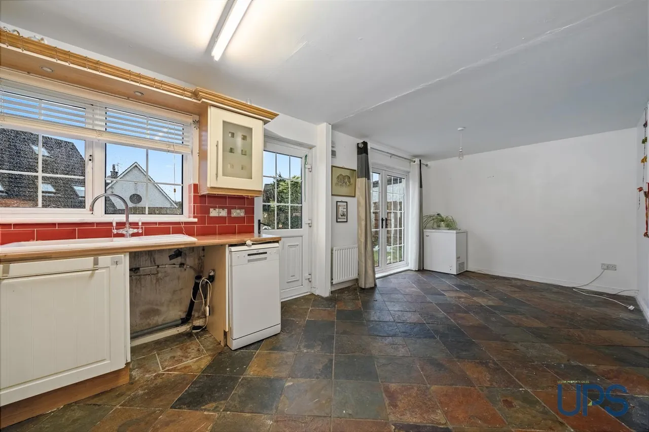 Lagmore Drive, Dunmurry, BT17, photo 10