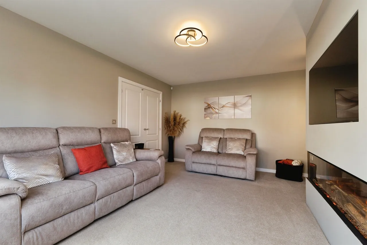 Sculptor Crescent, Stockton-On-Tees, TS18, photo 5