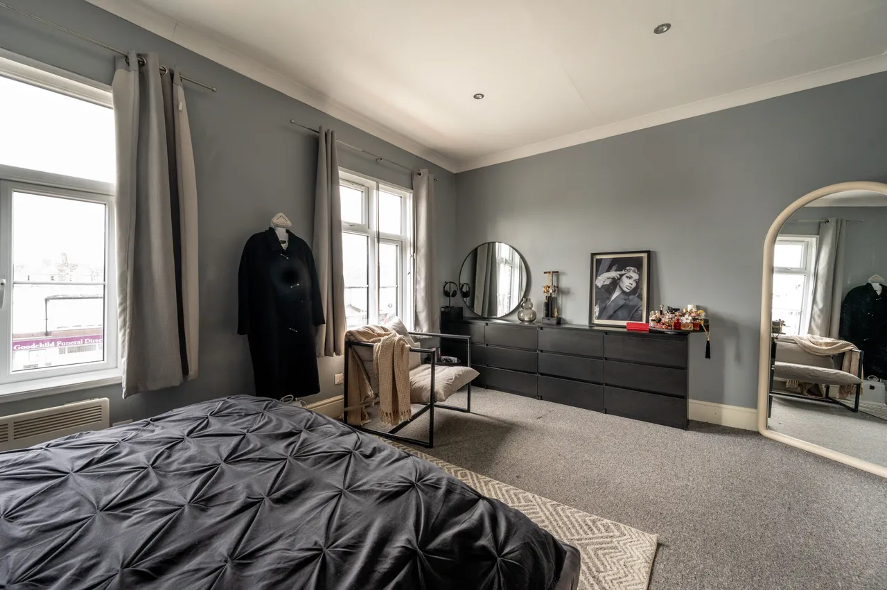 Flat 5, 1-5 Broadway Parade, The Broadway, London, photo 11
