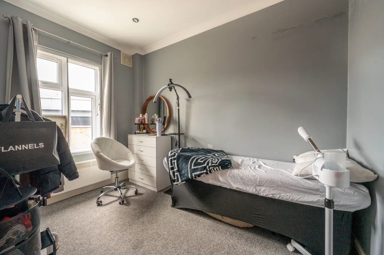 2 bed flat for sale — Flat 5, 1-5 Broadway Parade, The Broadway, London