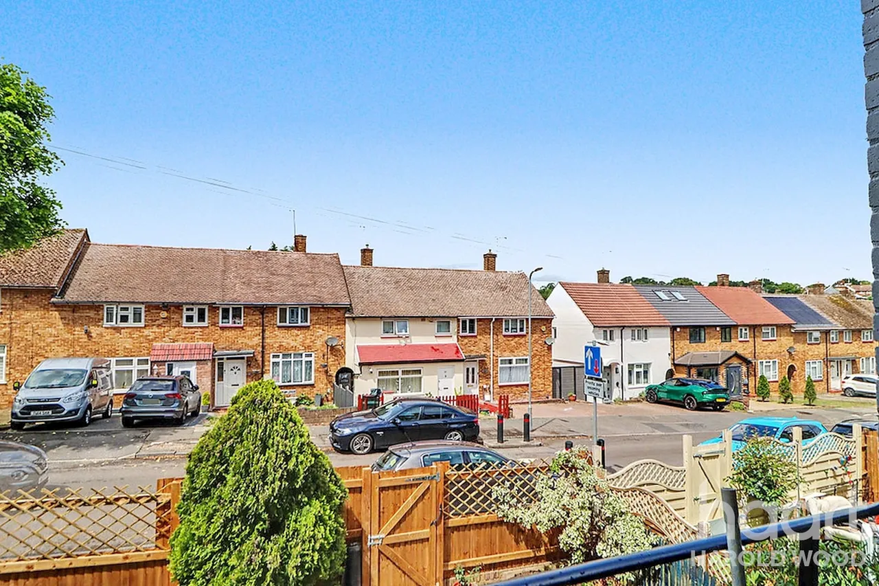 Barnstaple Road, Romford, RM3, photo 14