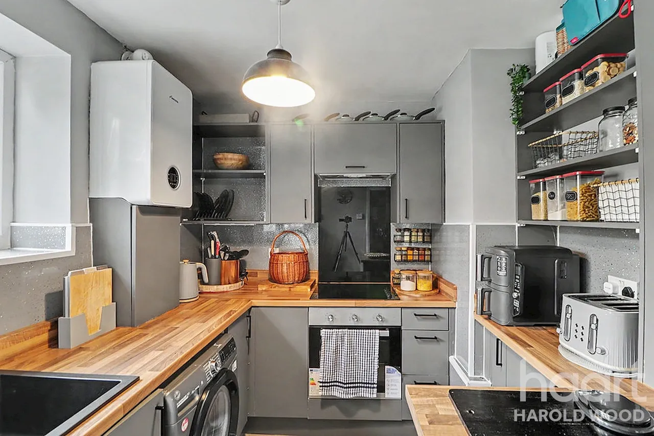 Barnstaple Road, Romford, RM3, photo 6