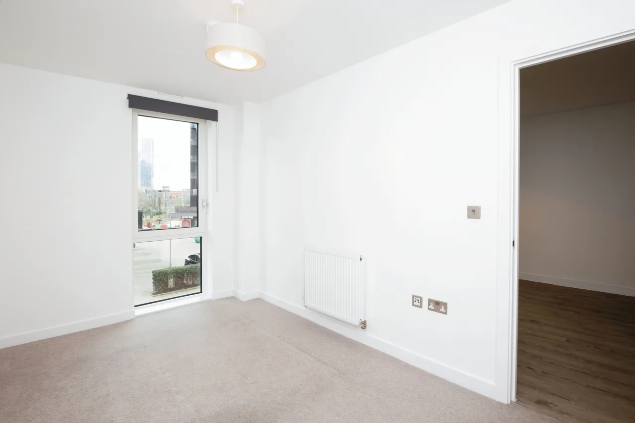 Bellows, 12 Lockside Lane, Salford, Greater Manchester, M5, photo 4