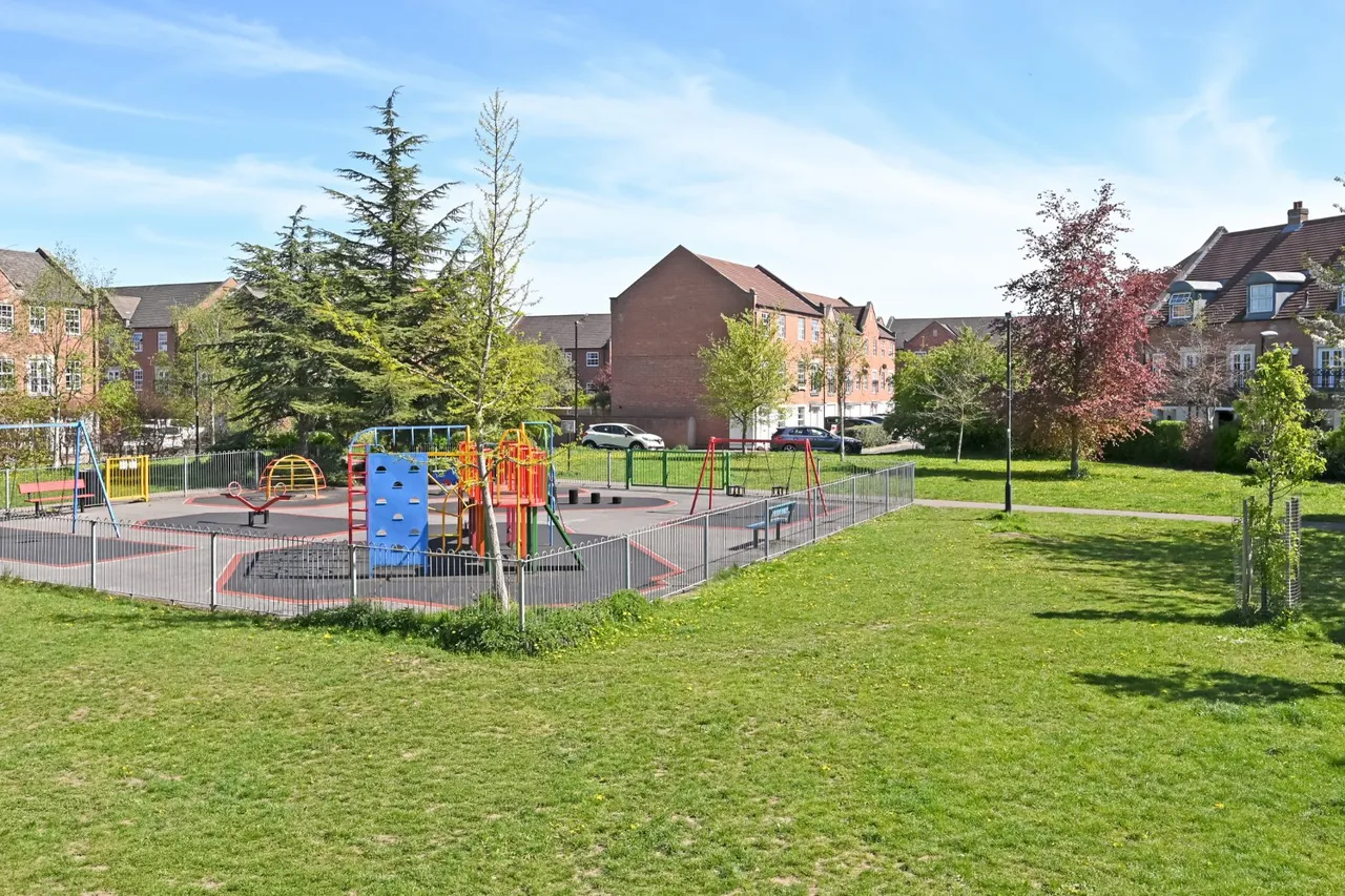 Regent Mews, Sovereign Park, YO26, photo 11