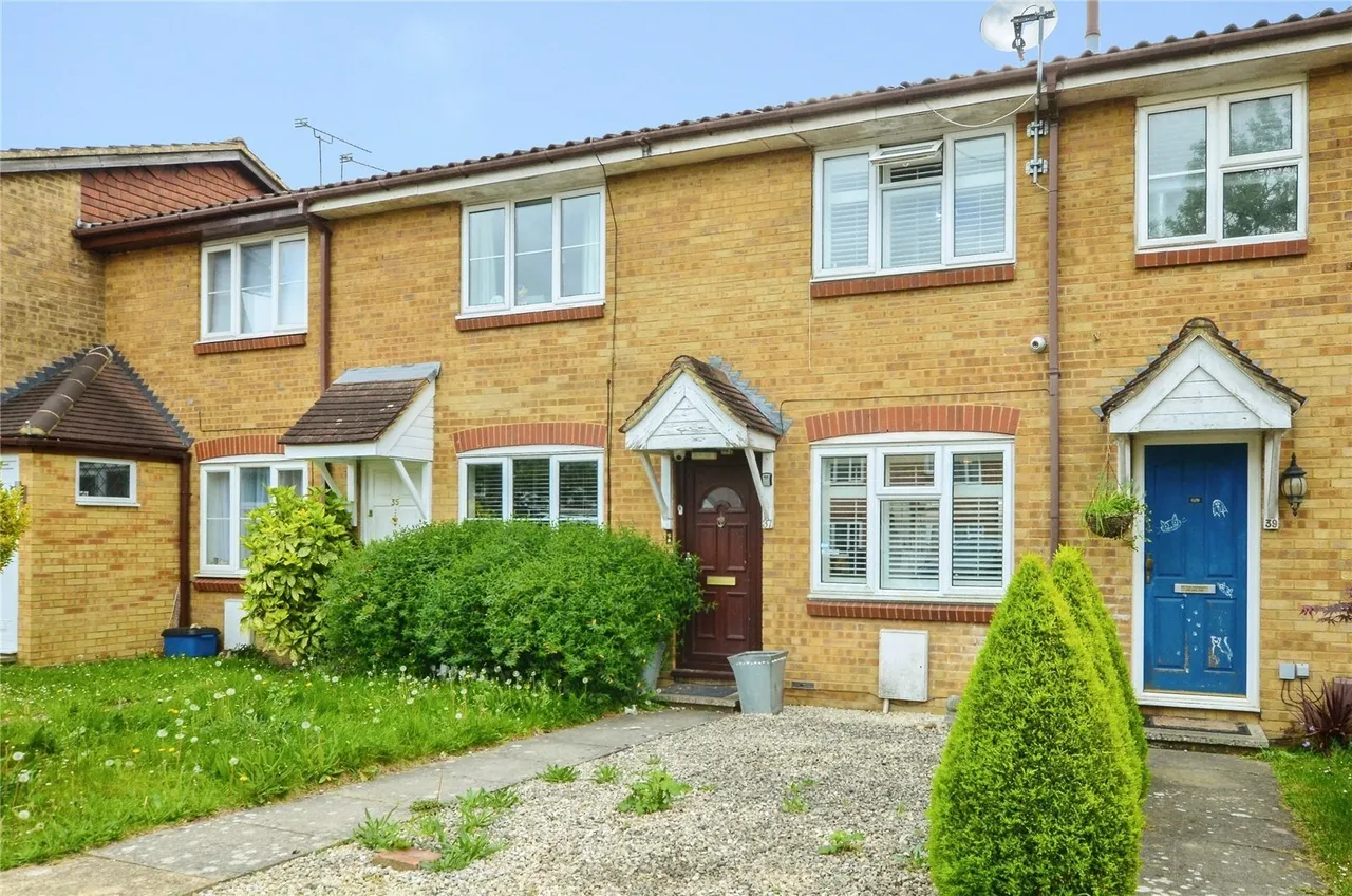 Siskin Close, Borehamwood, WD6, photo 17