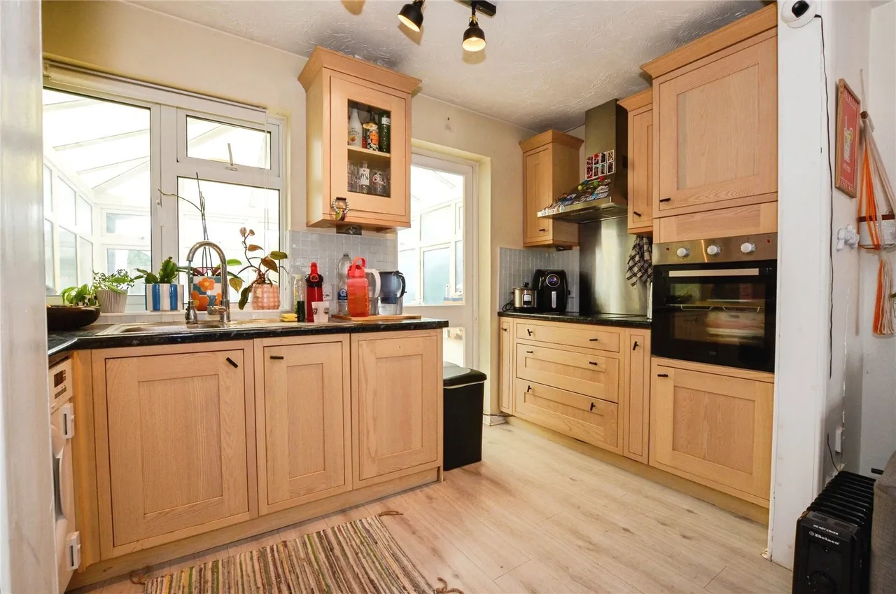 Siskin Close, Borehamwood, WD6, photo 7
