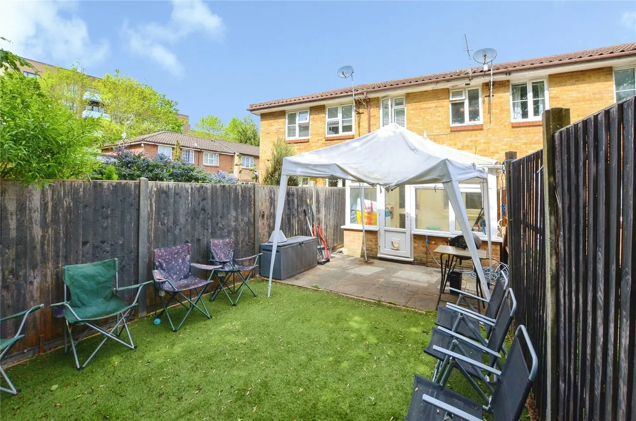 Siskin Close, Borehamwood, WD6, photo 16