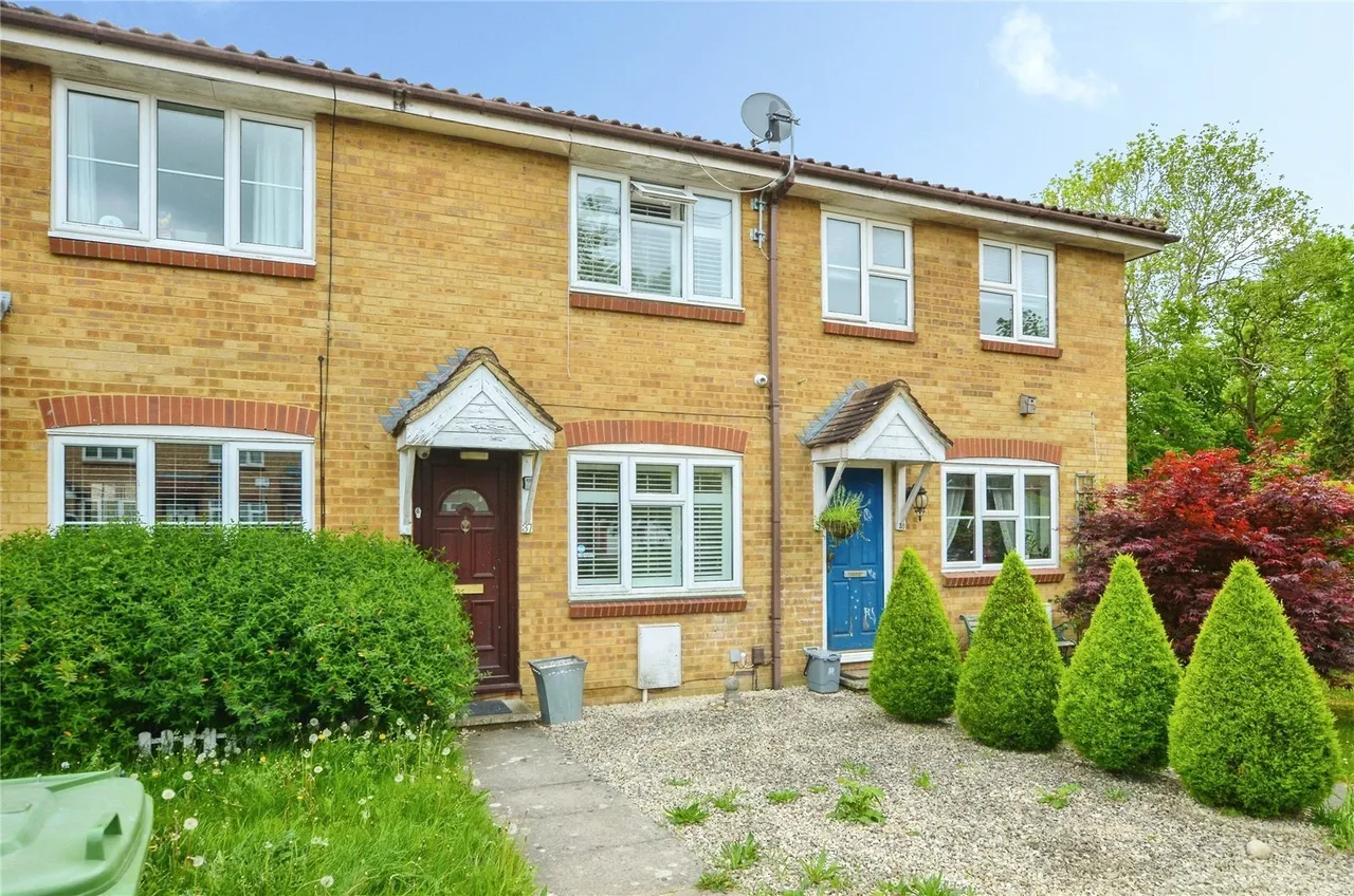 Siskin Close, Borehamwood, WD6, photo 18