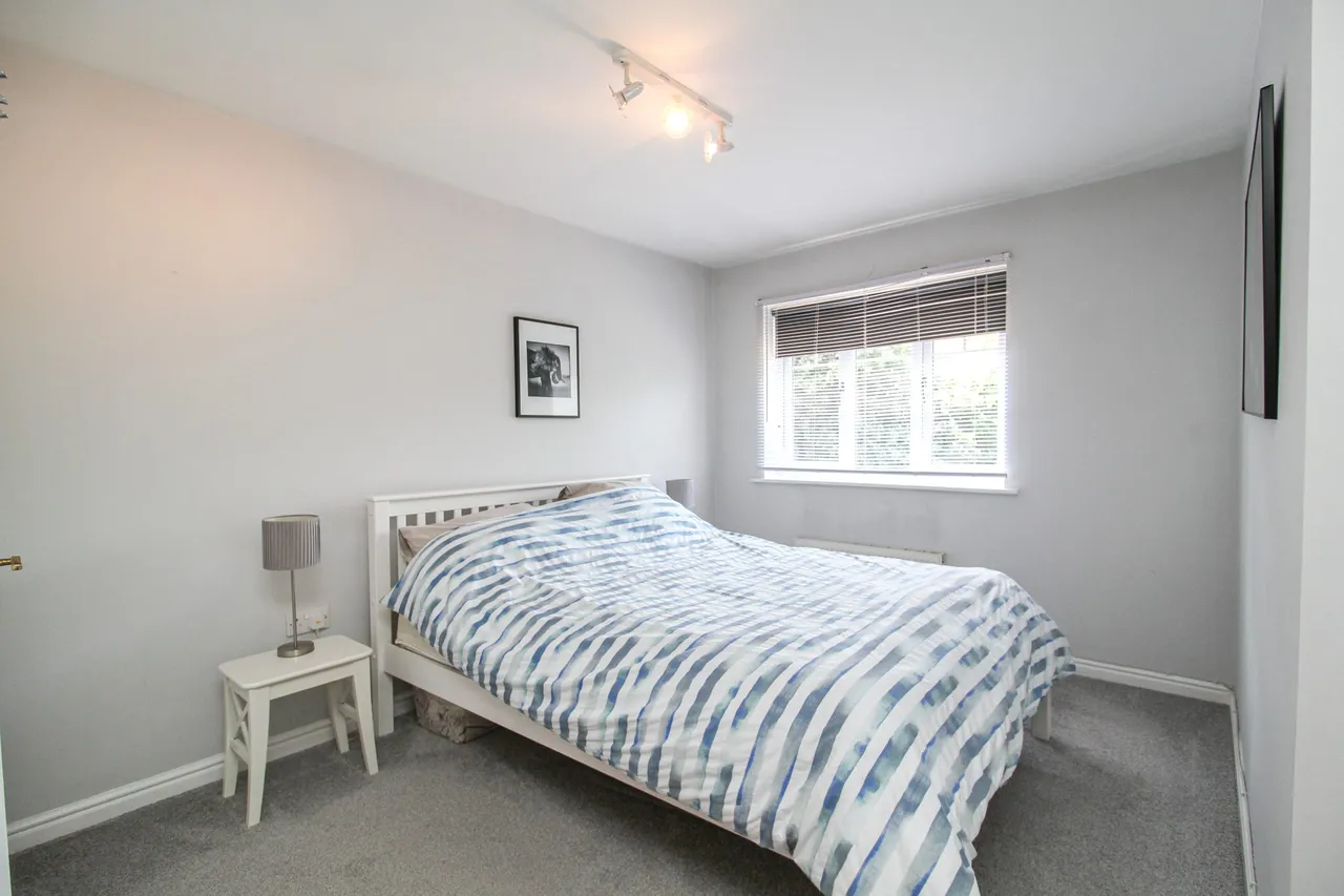 Ovington Drive, Fleet, GU51 1DF, photo 15